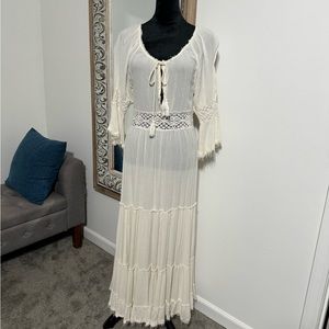 Full legnth maxi dress, waist and elbow embroidery, Size Large “L&Z” brand.